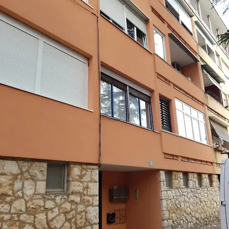 Apartment Leone