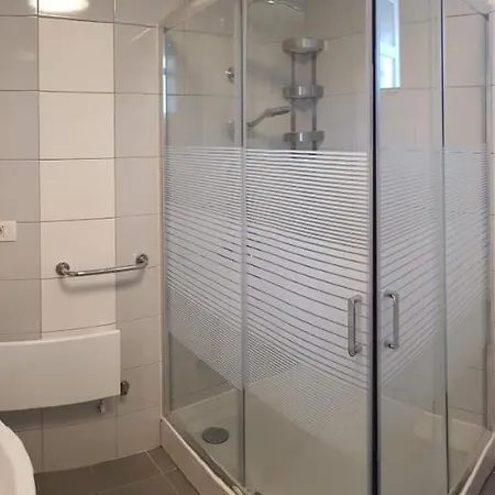 דירה Leone אומאג