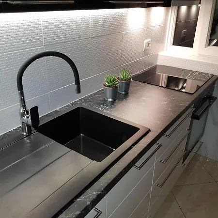 Leone Apartman Umag
